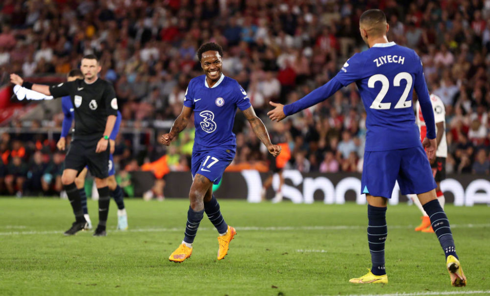 亚足联官网：上海海港卫冕中超冠军，却在亚洲赛场举步维艰